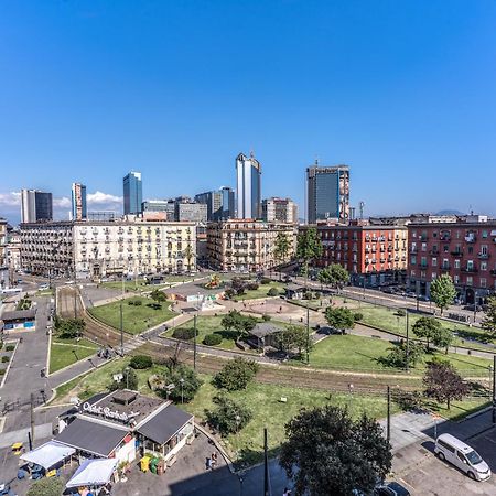 National Square Napoli Hotel ภายนอก รูปภาพ