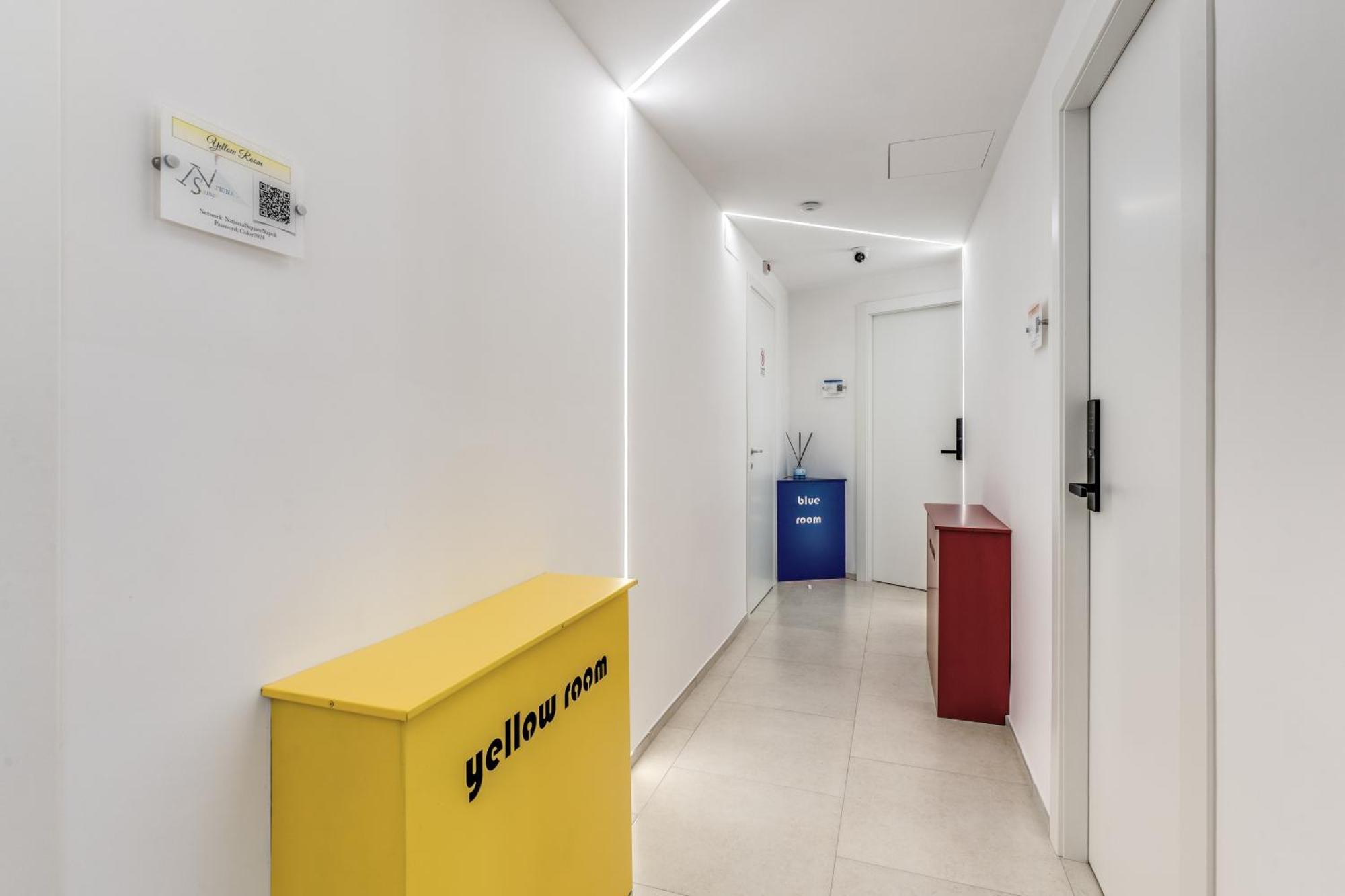 National Square Napoli Hotel ภายนอก รูปภาพ