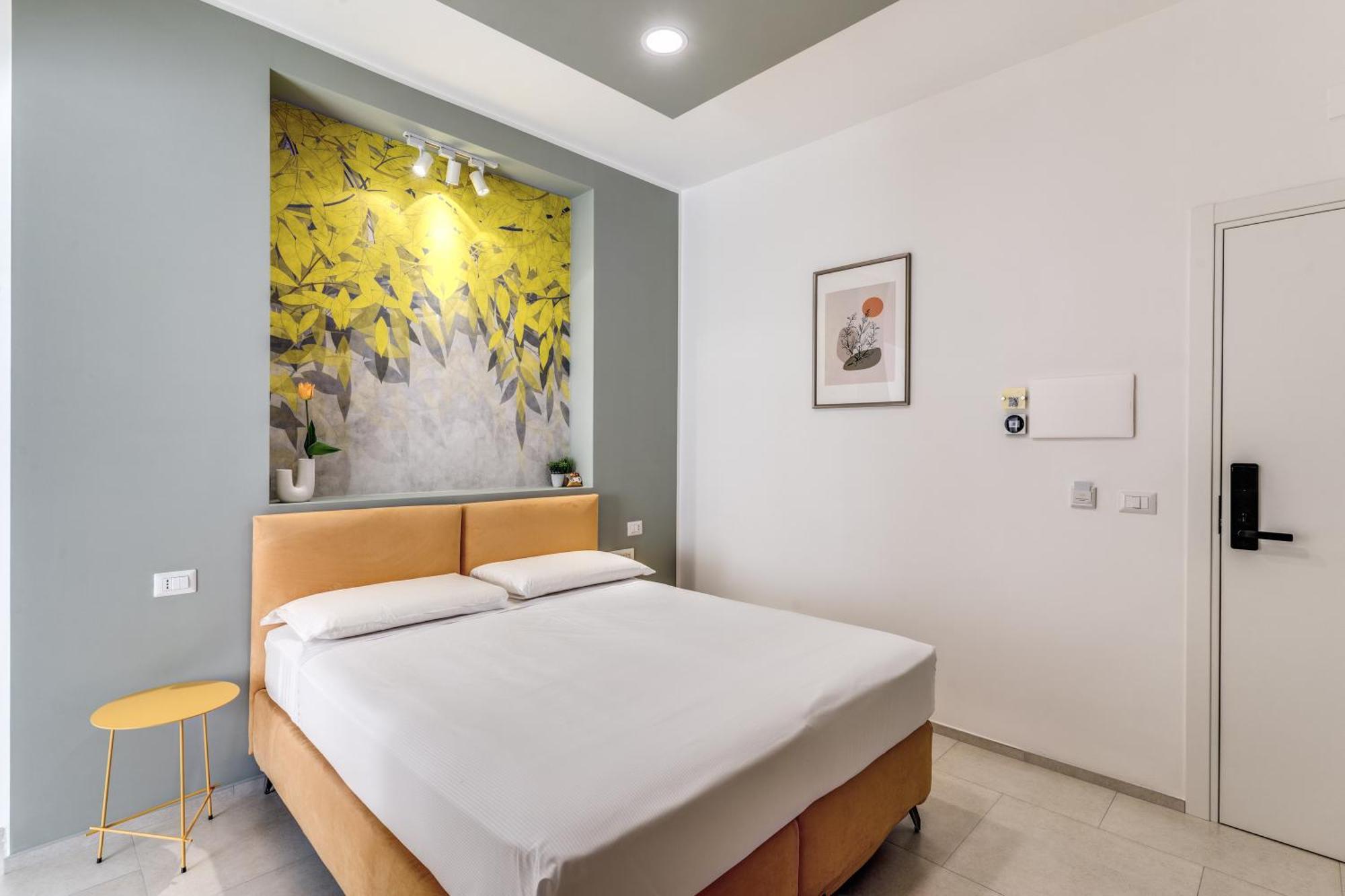 National Square Napoli Hotel ภายนอก รูปภาพ