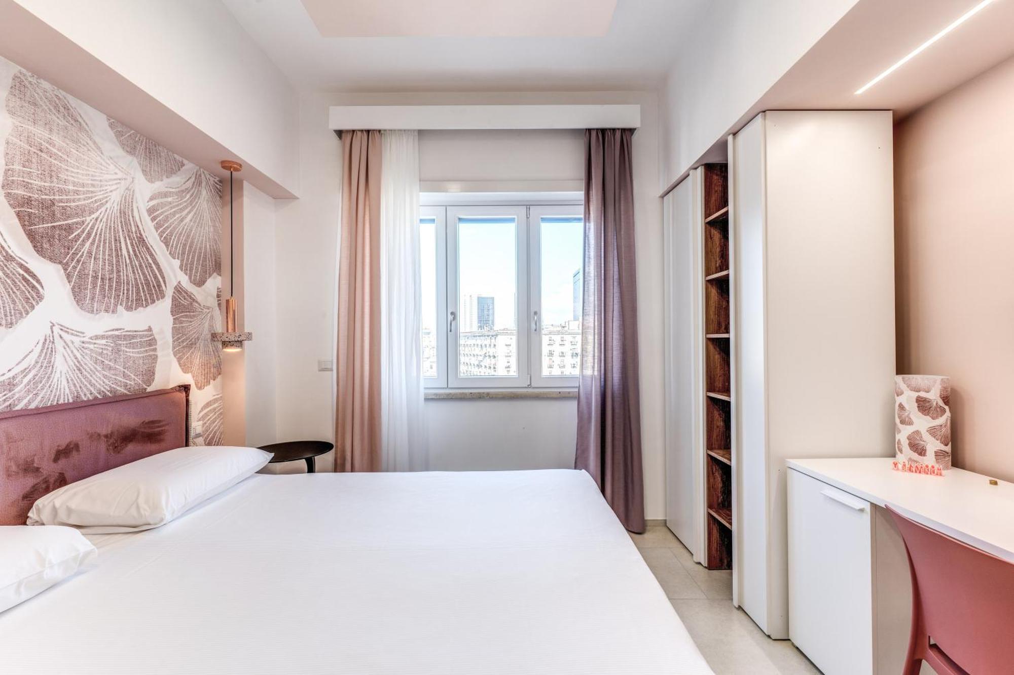 National Square Napoli Hotel ภายนอก รูปภาพ