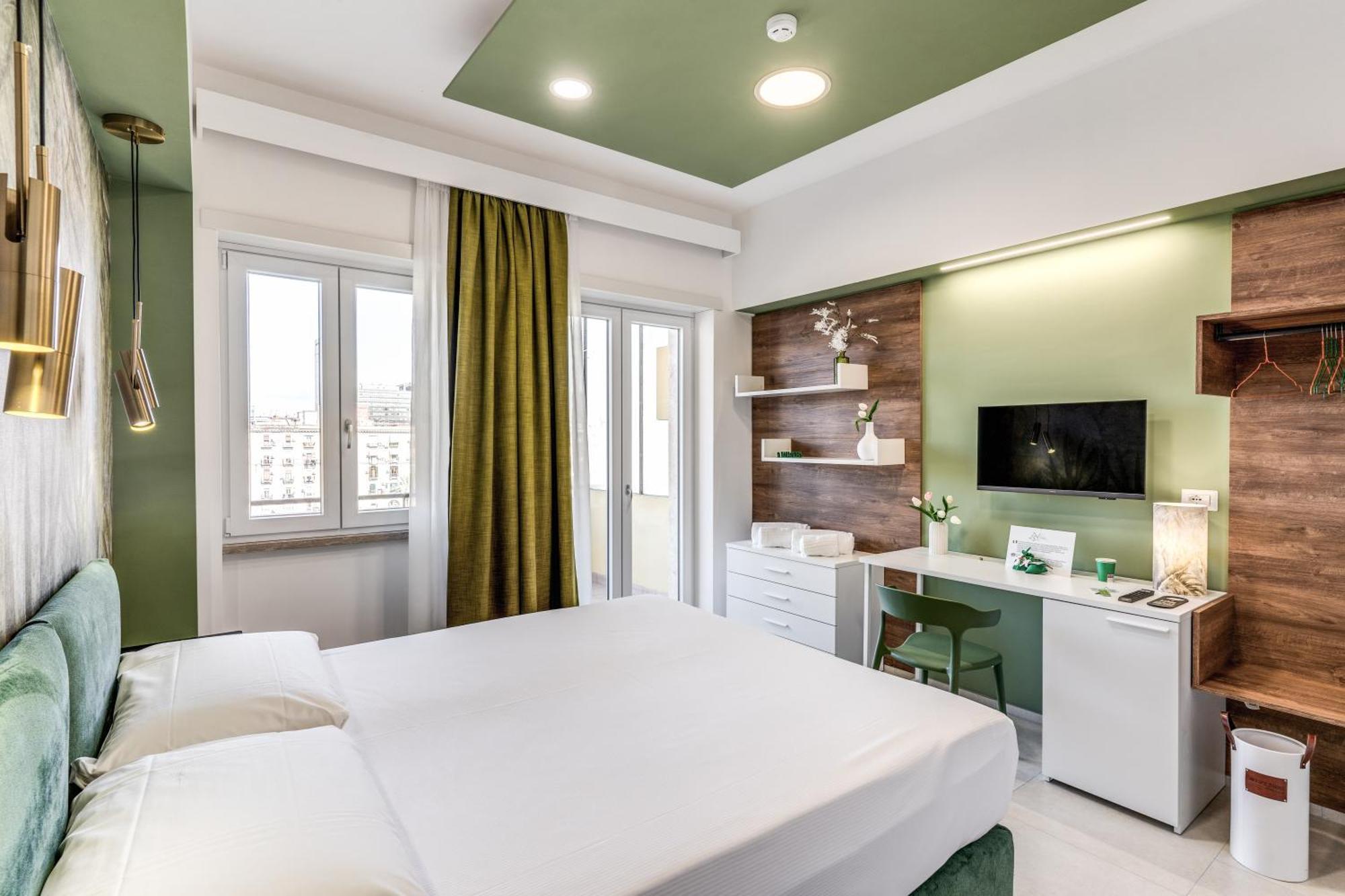 National Square Napoli Hotel ภายนอก รูปภาพ