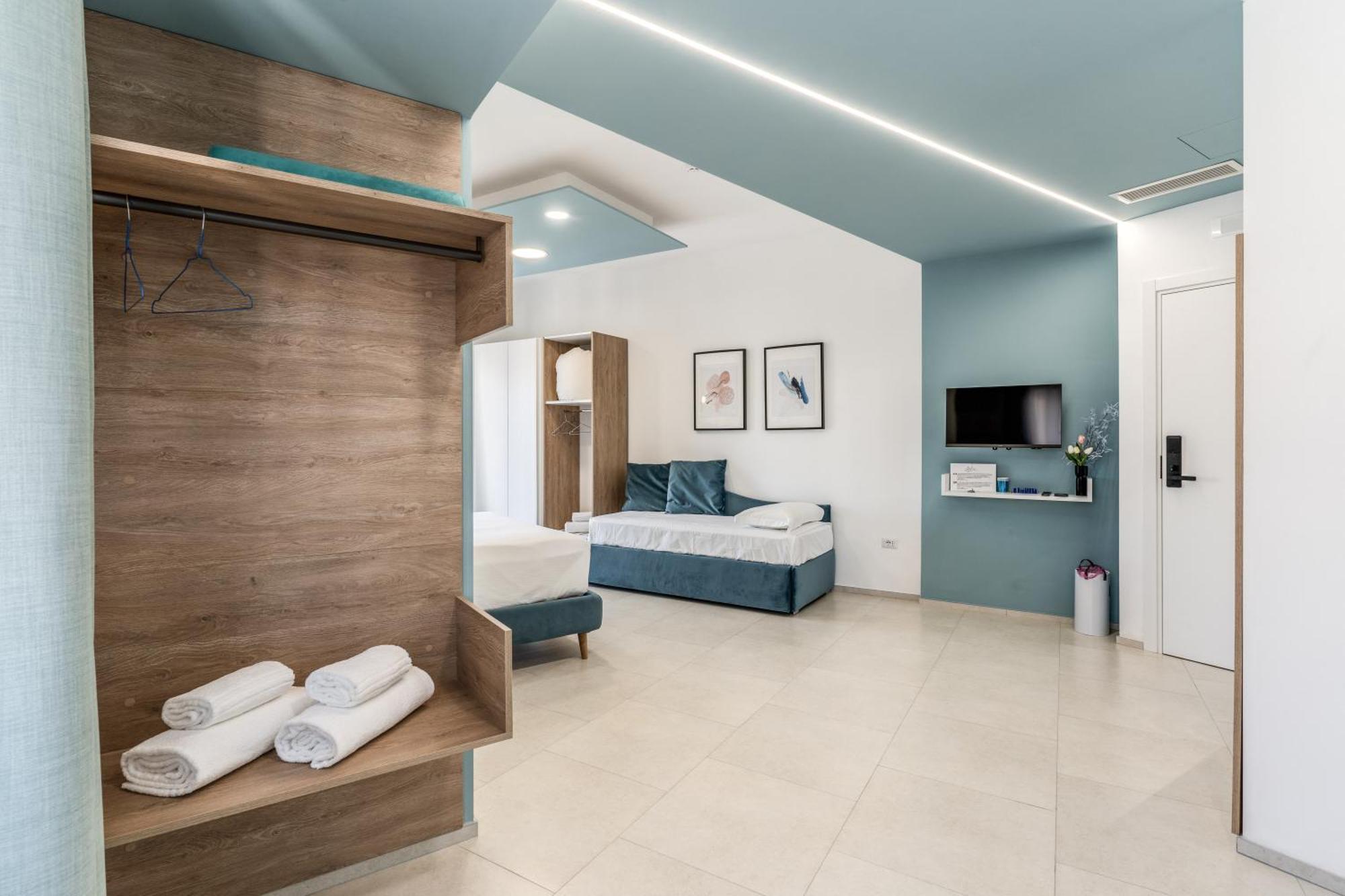 National Square Napoli Hotel ภายนอก รูปภาพ