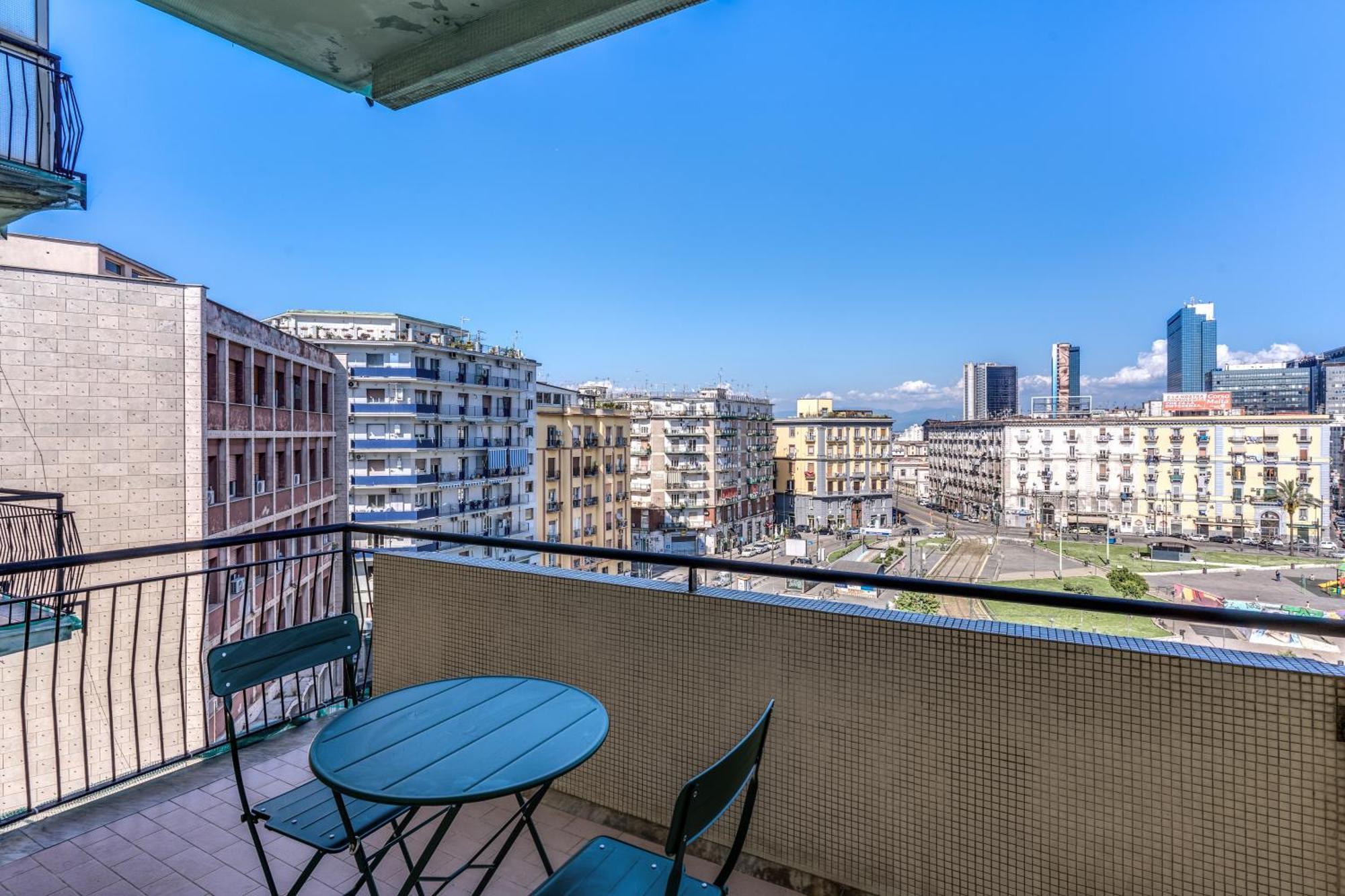 National Square Napoli Hotel ภายนอก รูปภาพ