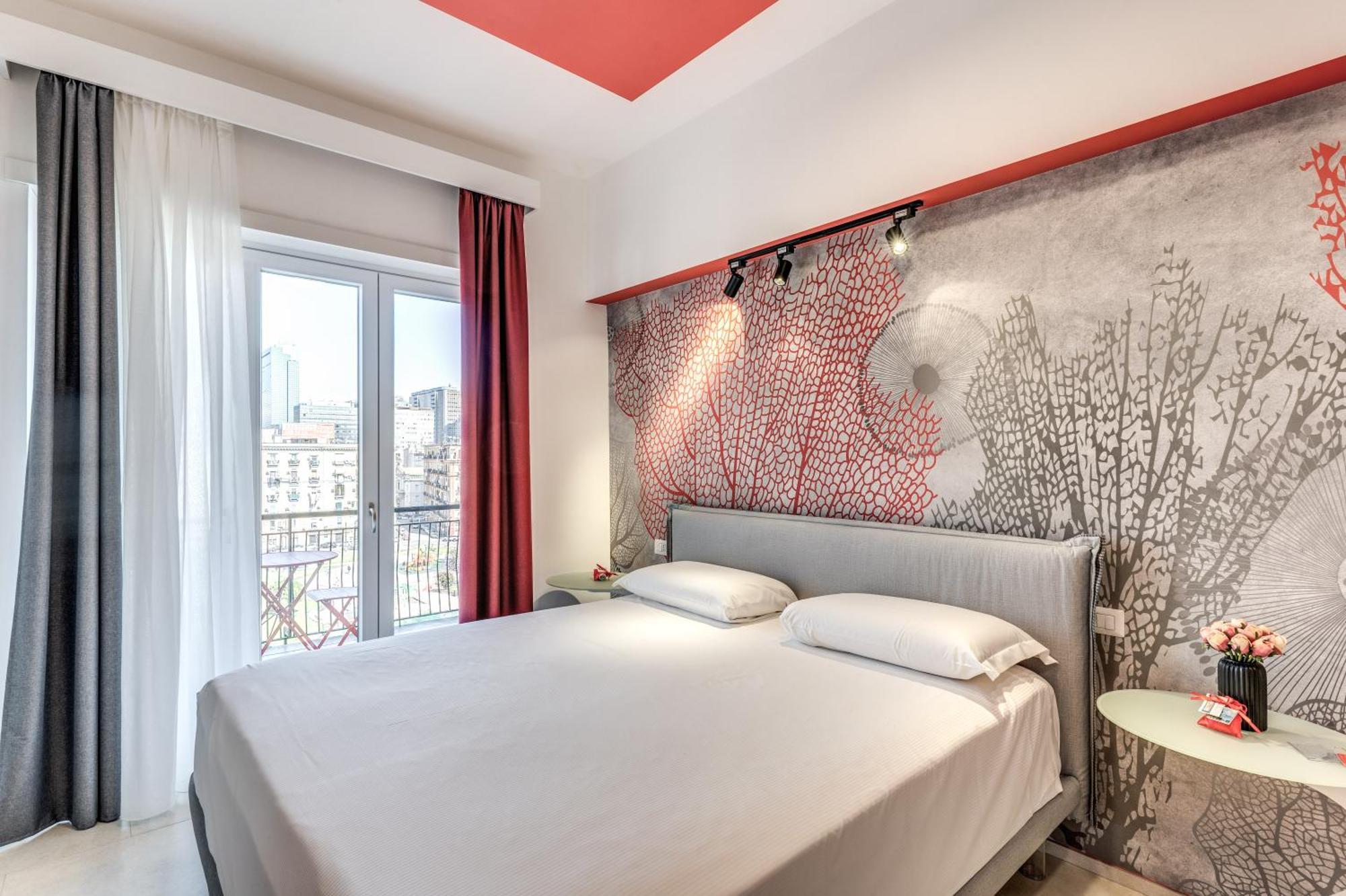 National Square Napoli Hotel ภายนอก รูปภาพ